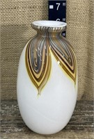 Art glass vase