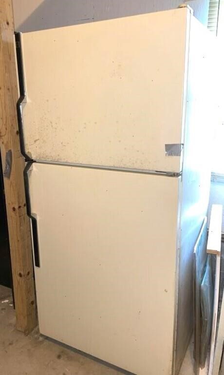 Kenmore 363.9631587 Refrigerator/Freezer