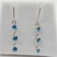 10K White gold blue topaz (0.72 cts) earrings