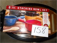 Stacking bowl set, new in box