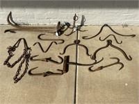 Assorted Hooks & Hangers