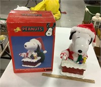 Snoopy Santa animated musical table piece 10.75