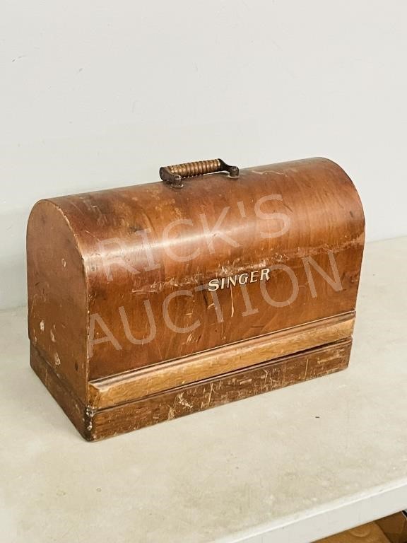 vintage Singer sewing machine/ dome top case