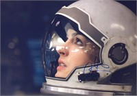 Interstellar Anne Hathaway  Photo