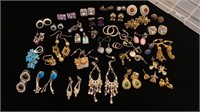 35+ pairs of pierced earrings with divided box