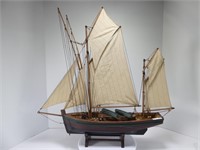 WOODEN MODEL FISHING BOAT