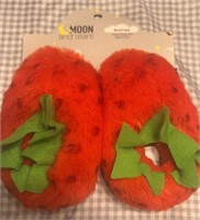 C11) NEW 6-9 month slippers