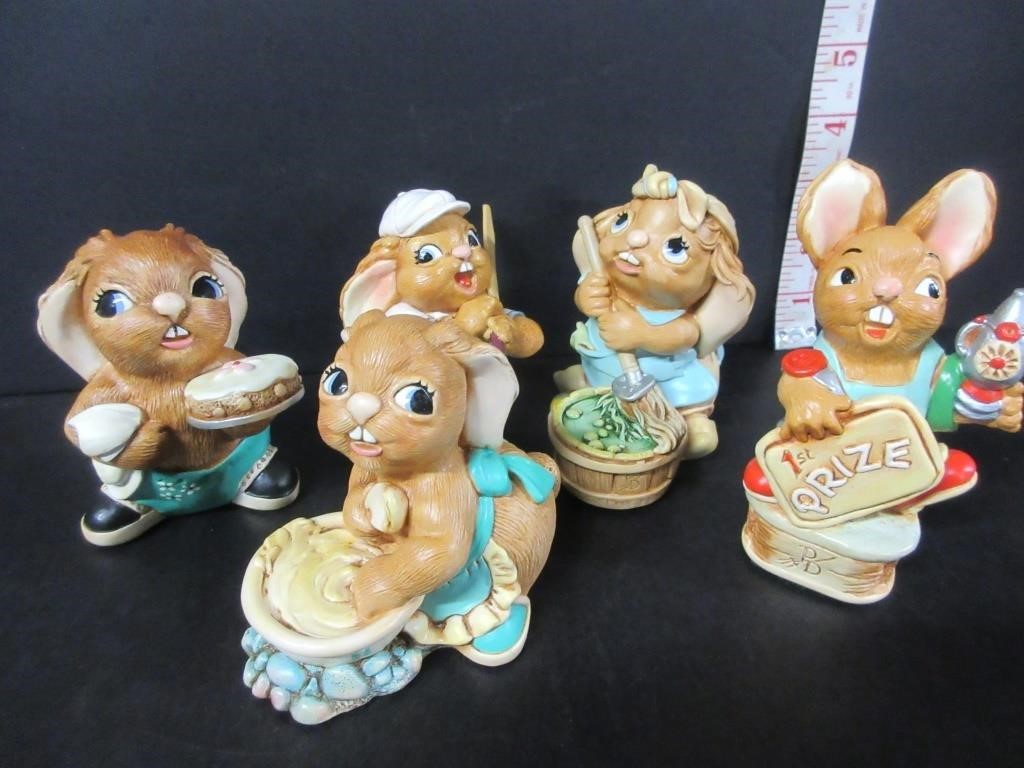 LOT OF 5 PENDELFIN FIGURINES