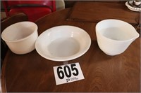 (3) Milk Glass Bowls(R7)