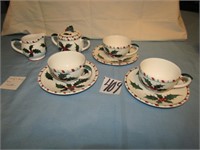 8 PIECES LEFTON HOLLY & CANDY - C/S, 3 COFFEE CUP