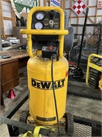 Dewalt #D55168 Electric 15 Gallon Wheeled Portable