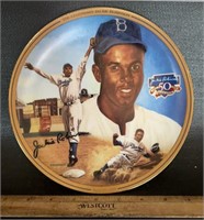 COLLECTOR PLATE-JACKIE ROBINSON