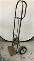 STEEL ONE HANDLE HANDTRUCK COULD USE NEW WHEELS