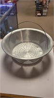 Stainless strainer