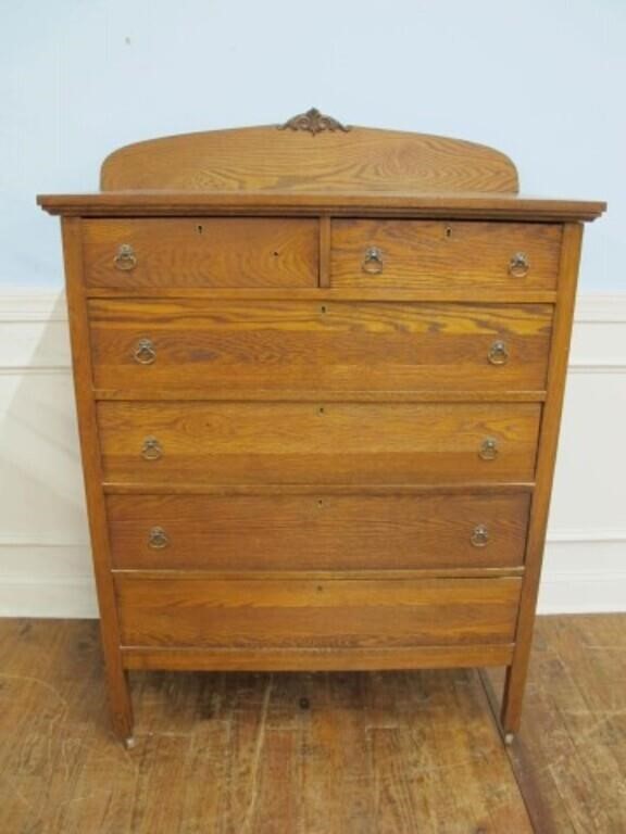 OAK 6 DRAWER CHEST.  CLEAN AND READY TO GO.