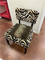 Leopard Print Living Room Chair B