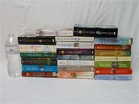 Nora Roberts Paperback Books ~ Lot of 22