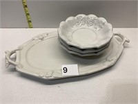 RED-CLIFF IRONSTONE PLATTER AND MINIATURE BOWLS