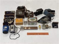 Selection Vintage Household Inc. Camera, Irons