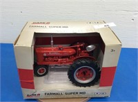 Case IH Farmall Super MD Ag Tractor, NF, 1/16