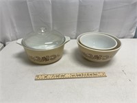 Homestead Brown Casserole & 2 Mixing Bowls