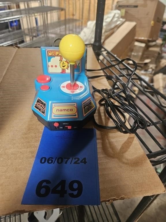 Namco Ms. Pac-Man plug in arcade game