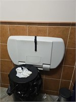 BABY CHANGING STATION