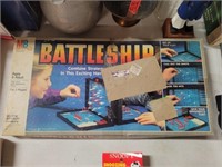 Milton Bradley - Battleship Game