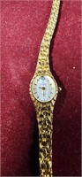 Vintage Ladies Elgin gold tone Dainty  Watch