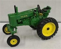 JD G Hi Crop Two Cylinder Expo 1997