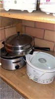 2 CROCK POTS AND ELECTRIC SKILLET