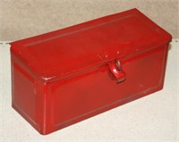 NS: RED METAL BOX