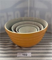 Stackable, mixing bowls