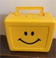 Happy face lunchbox with no thermos