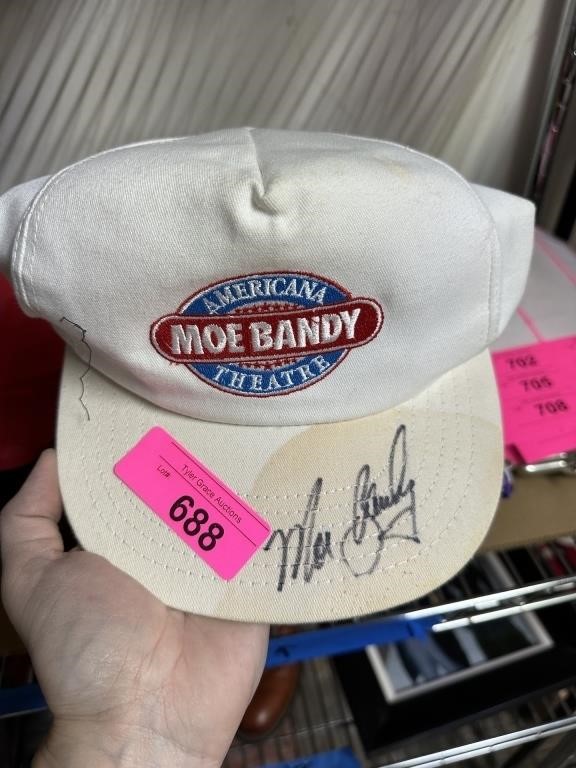 MO BANDY AUTOGRAPHED HAT