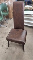 VTG Butler Chair w/Compartment Seat