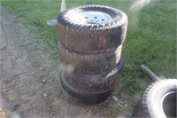 (4) Ford 8 Bolt Rims w/ Junk Tires