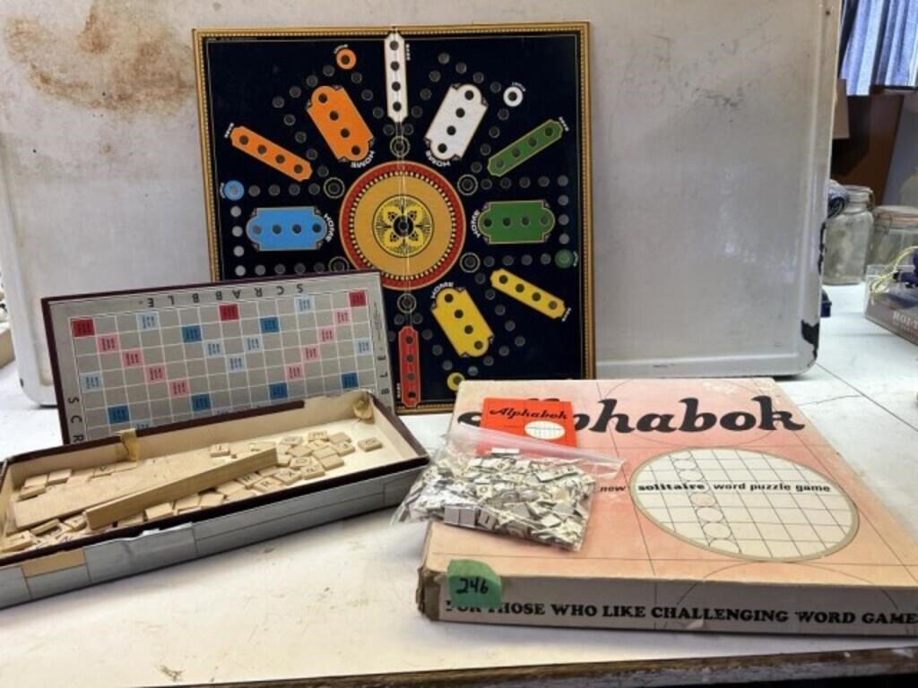 Scrabble, Aggravation board only, Alphabok