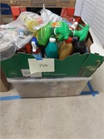 Large lot of chemicals - cleaning supplies