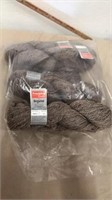 Froehlich woole brown yarn