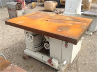 Nicholas Industrial Table Router