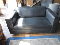 Black Vinyle Couch