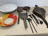 Fireplace shovels, billow, handles, ceramic bowl