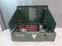 *Vintage Coleman #425 Portable Camping Stove