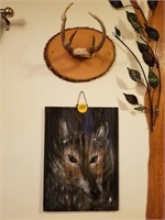 WOLF WOOD PAINTING AND ANTLERS