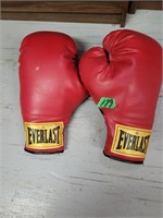 Pair of Boxing gloves (Size14)