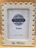 New Oneida Pierced Porcelain Wedding Photo Frame
