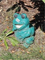 Frog yard Art (side yard)