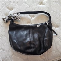 Coach Black Leather Hobo Purse W Coach Bow