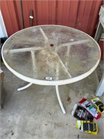 SMALL GLASS OUTDOOR TABLE 28"X 42"